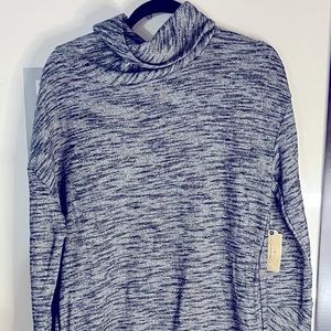 NWT Black Crawlneck Sweater Top/Dress L